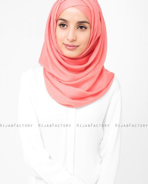 InEssence - Nougat Viskos Maxi Sjal från Silk Route