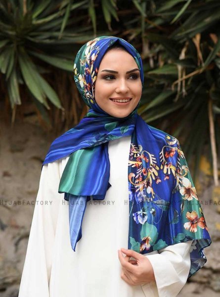 Marwa - Hijab A Motifs Crepe Bleu