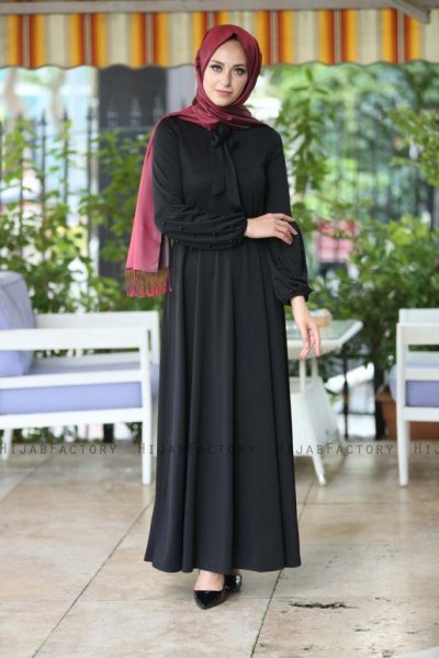 Tiana - Robe Noire - Insirah